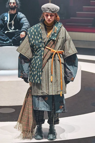 Look 46